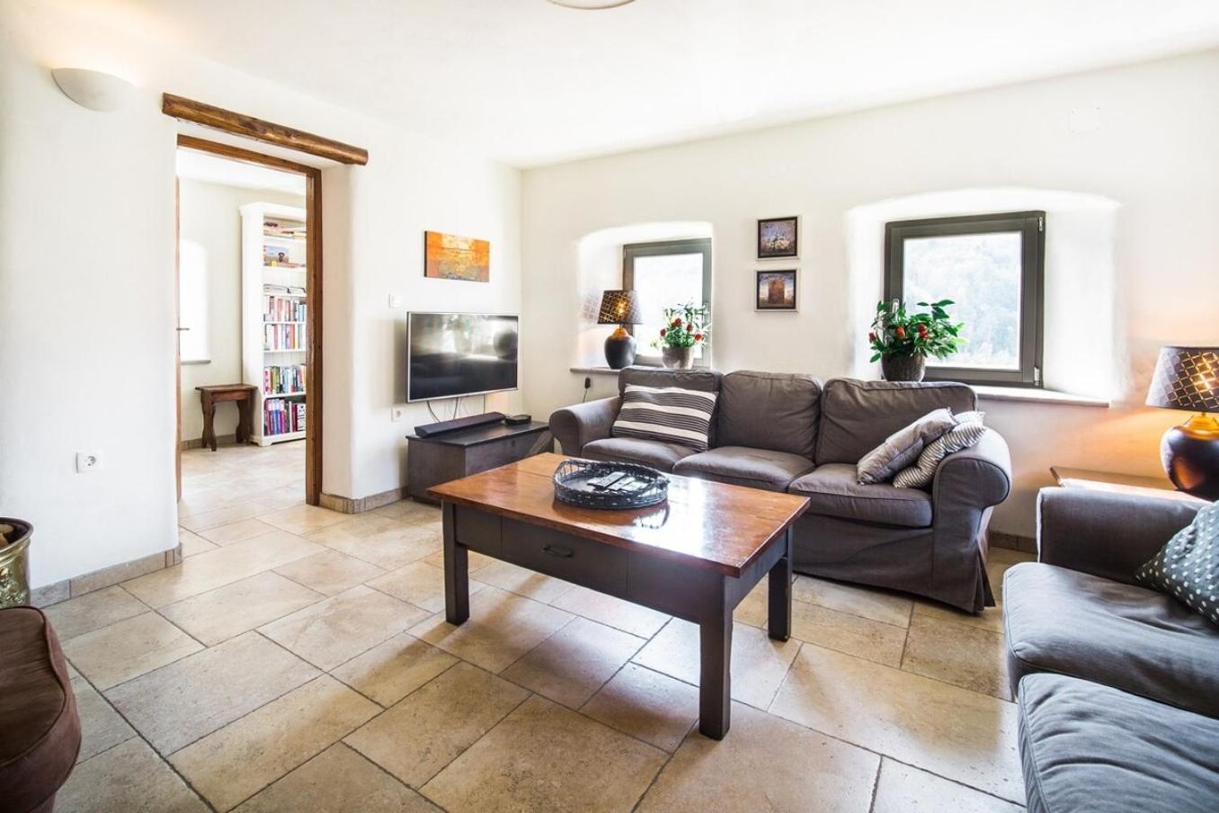 Kuninez, Holiday Home With Summer Kitchen โมสต์ นา โซชิ ภายนอก รูปภาพ